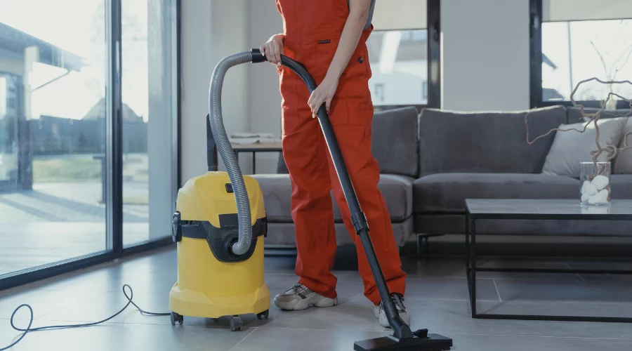 Why Hire a Cleaning Service